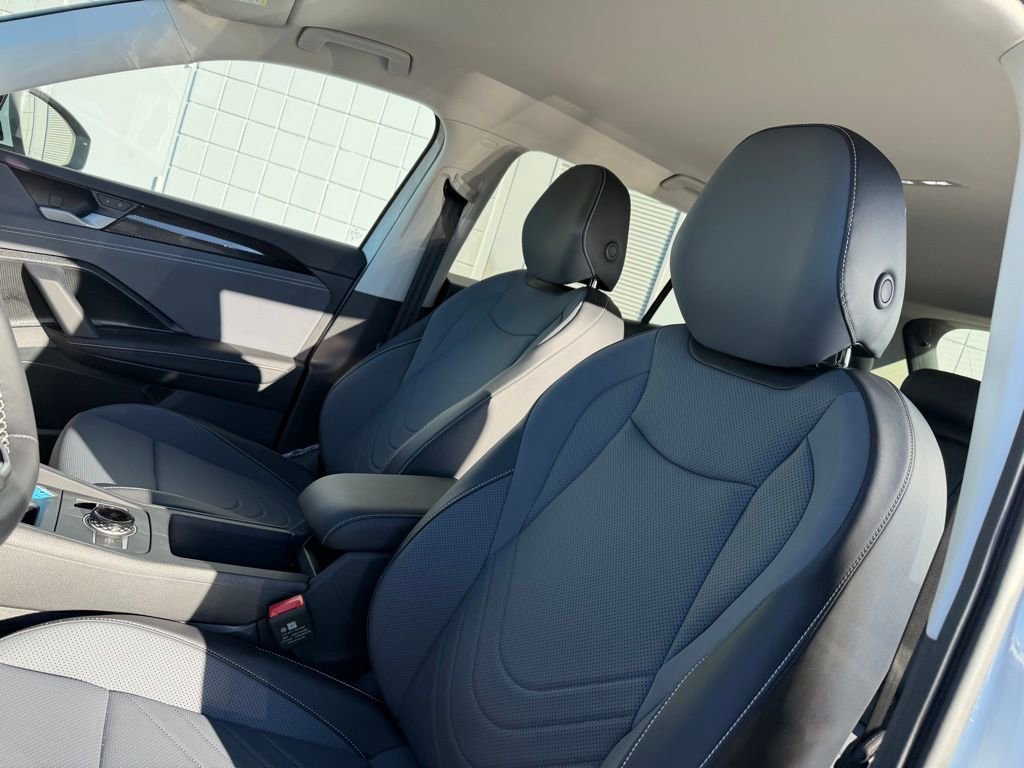 New 2026 Volkswagen Tiguan SE image 17