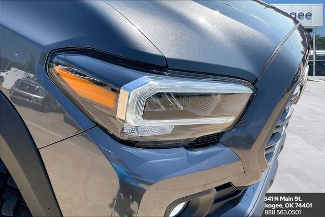 Used 2023 Toyota Tacoma TRD Off-Road AWD/4WD image 30