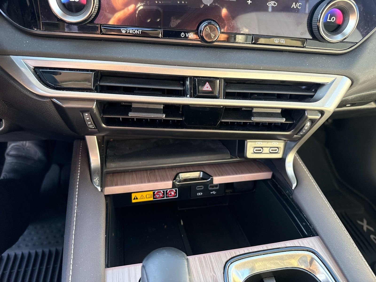 Used 2024 Lexus RX 350h w/ Accessory Package (P1) AWD/4WD image 25