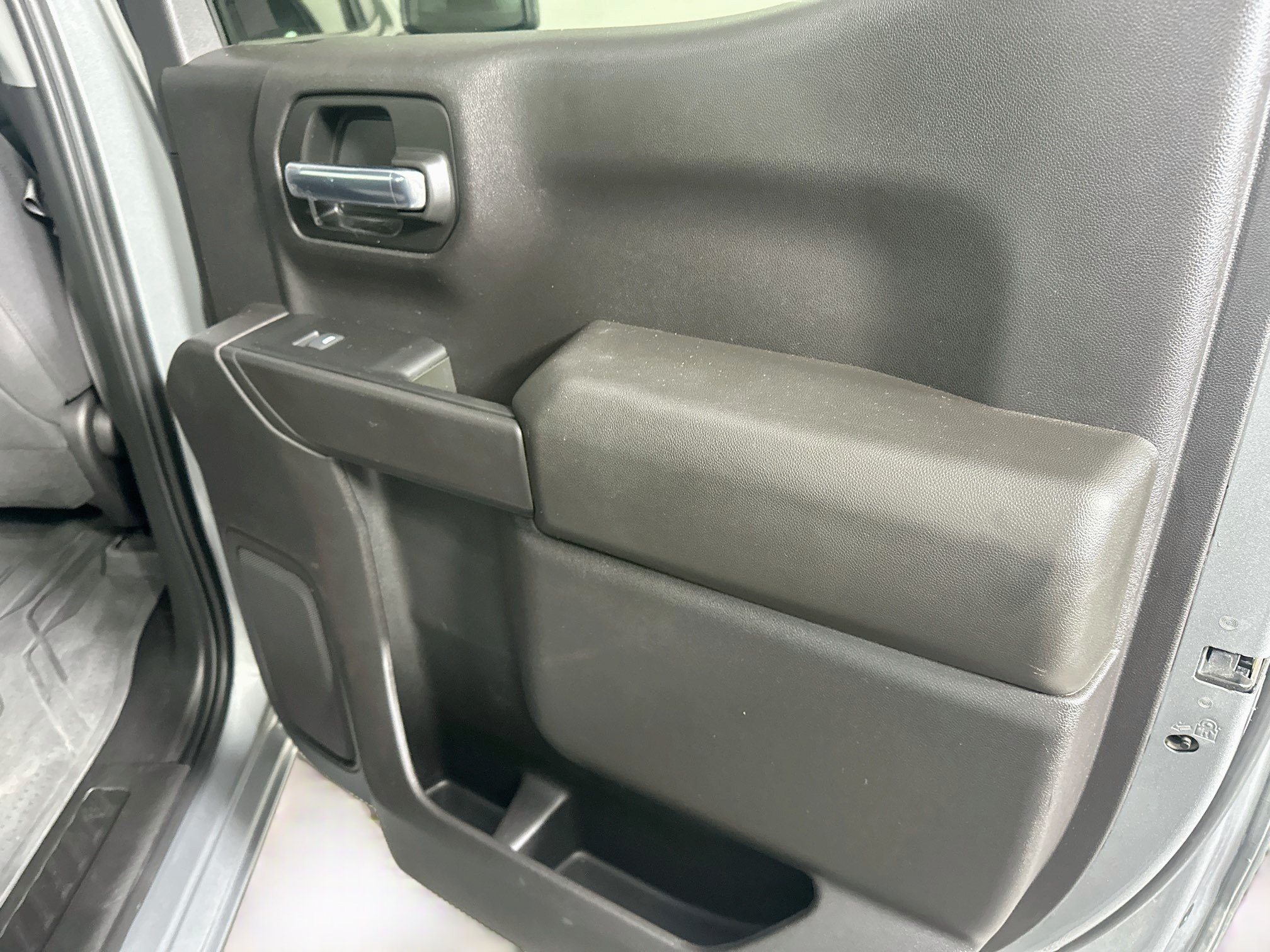 Used 2024 Chevrolet Silverado 1500 Custom RWD image 29