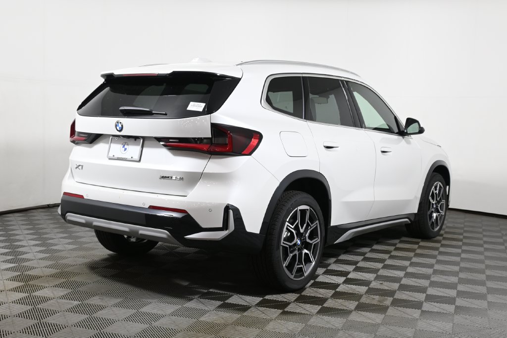 New 2026 BMW X1 xDrive28i w/ Convenience Package AWD/4WD image 7