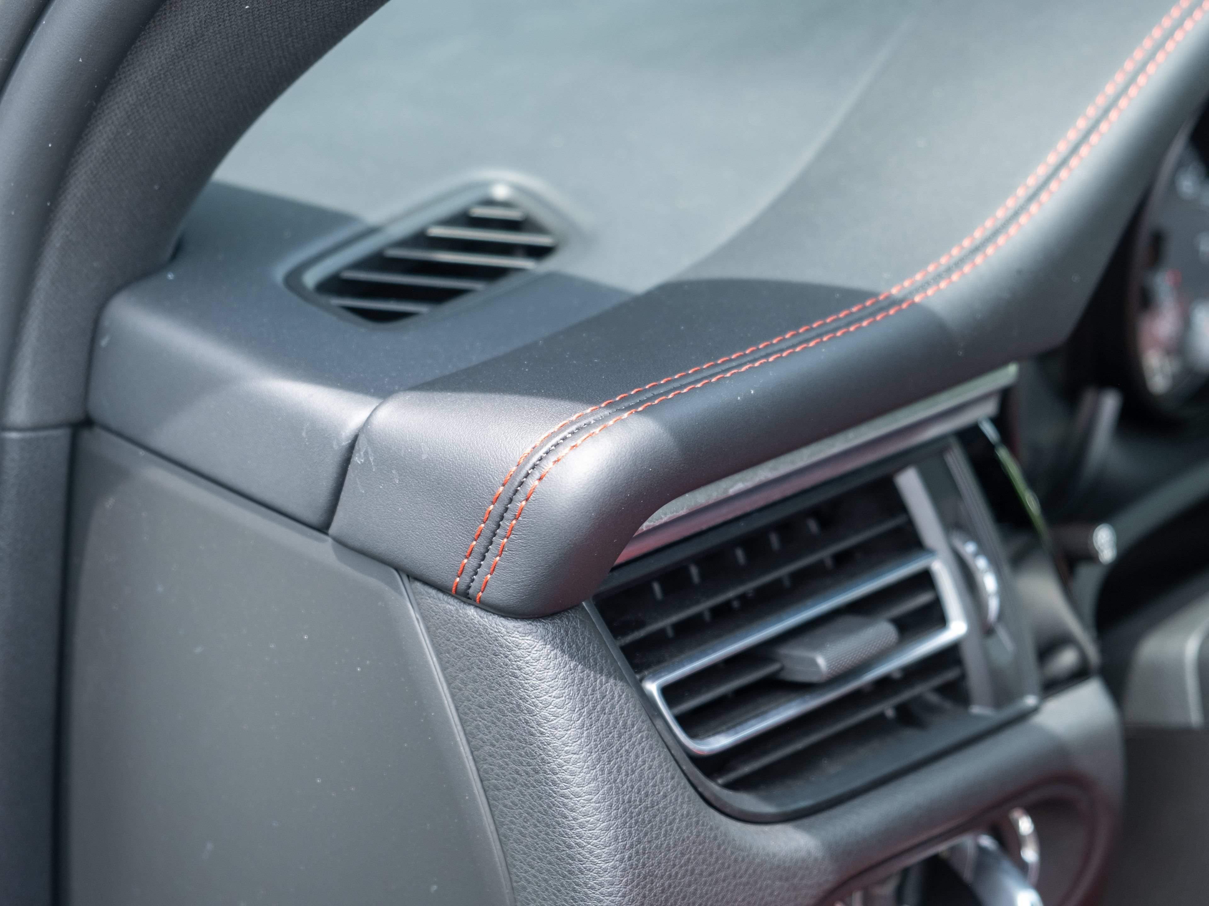 Certified 2021 Porsche Macan S AWD/4WD image 43