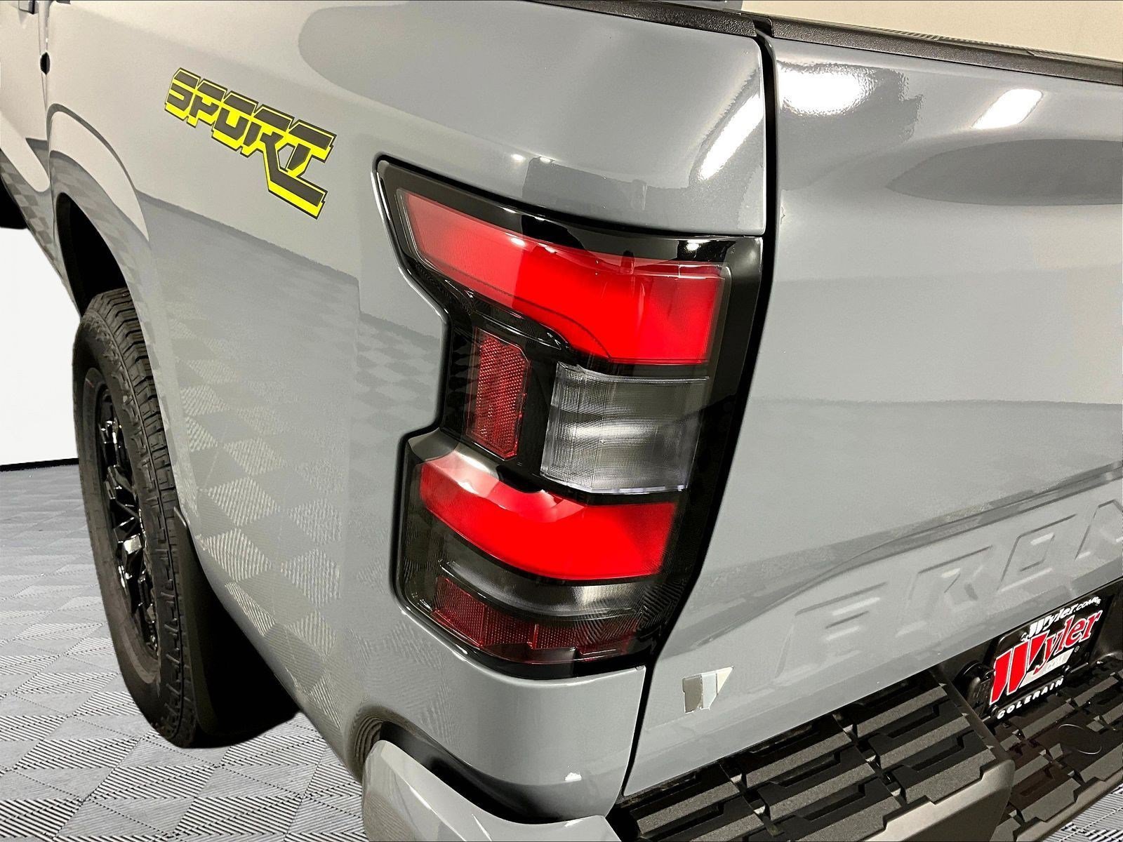 New 2027 Nissan Frontier SV w/ SV Convenience Package AWD/4WD image 14