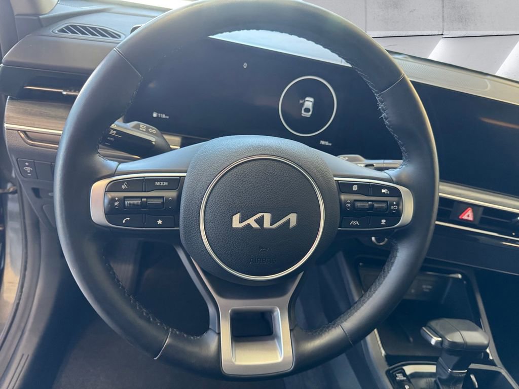 Used 2025 Kia K5 EX image 9