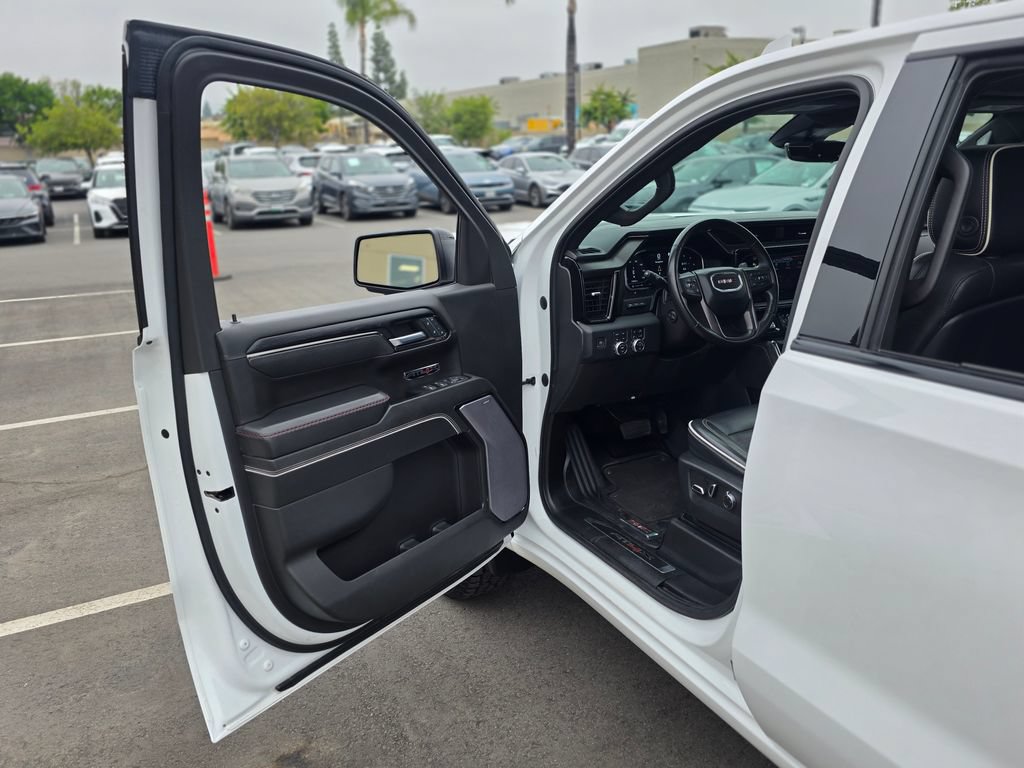 Used 2023 GMC Sierra 1500 AT4X AWD/4WD image 39