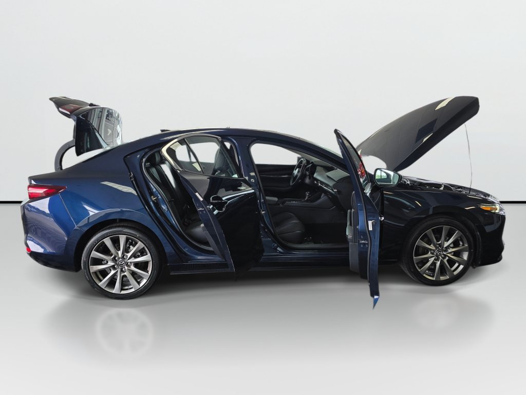 Used 2021 MAZDA MAZDA3 s FWD image 11