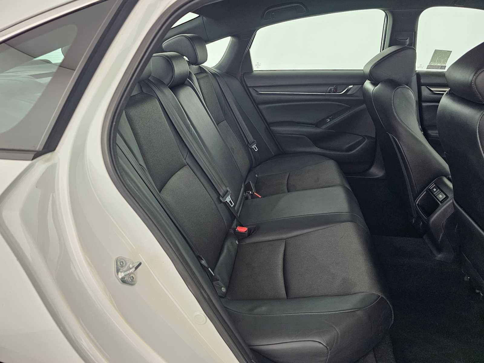 Used 2021 Honda Accord Sport image 12