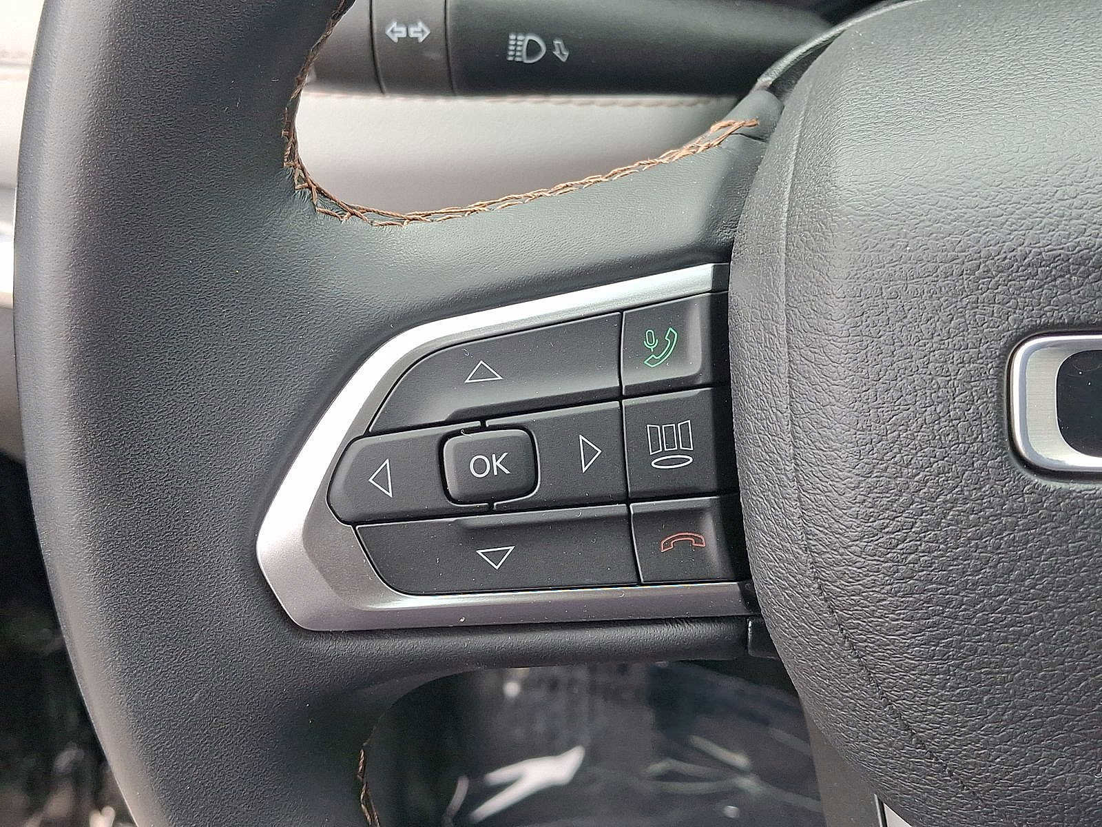 Used 2022 Jeep Compass Limited w/ Elite Group image 17