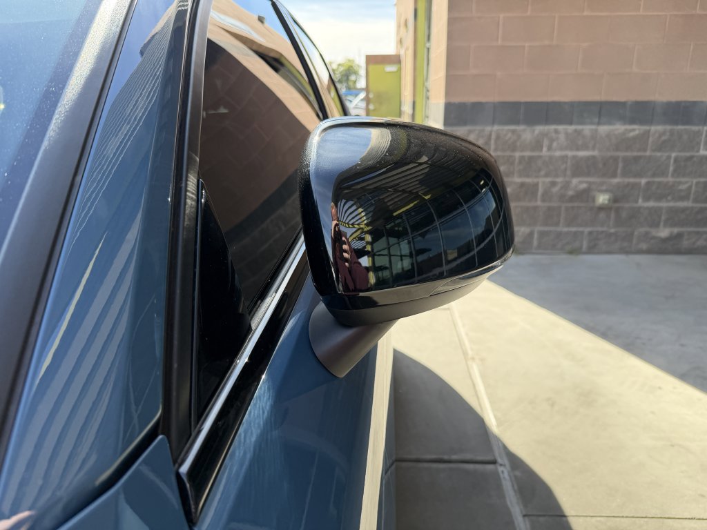 Used 2024 Volvo C40 P8 Recharge Ultimate w/ Protection Package Premier image 12