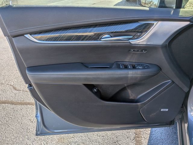 Used 2020 Cadillac XT6 Premium Luxury FWD image 11