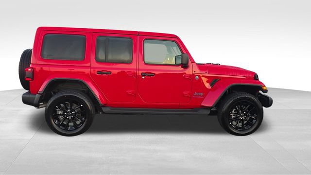 Used 2025 Jeep Wrangler Unlimited Sahara AWD/4WD image 10