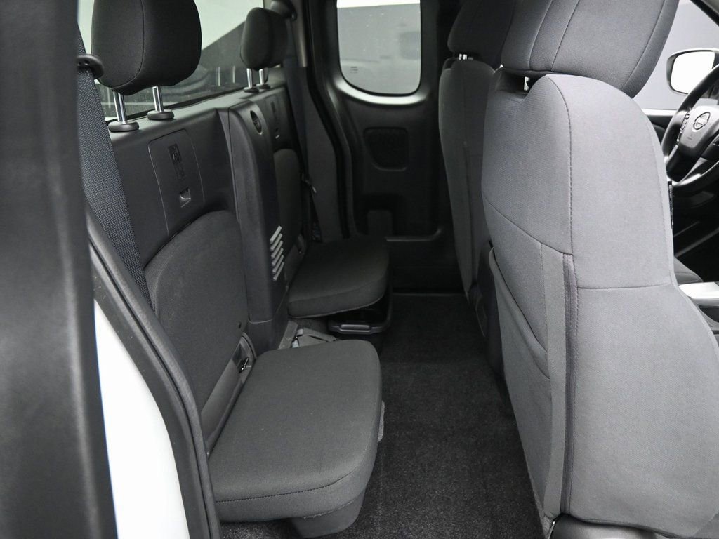 Used 2022 Nissan Frontier S RWD image 29