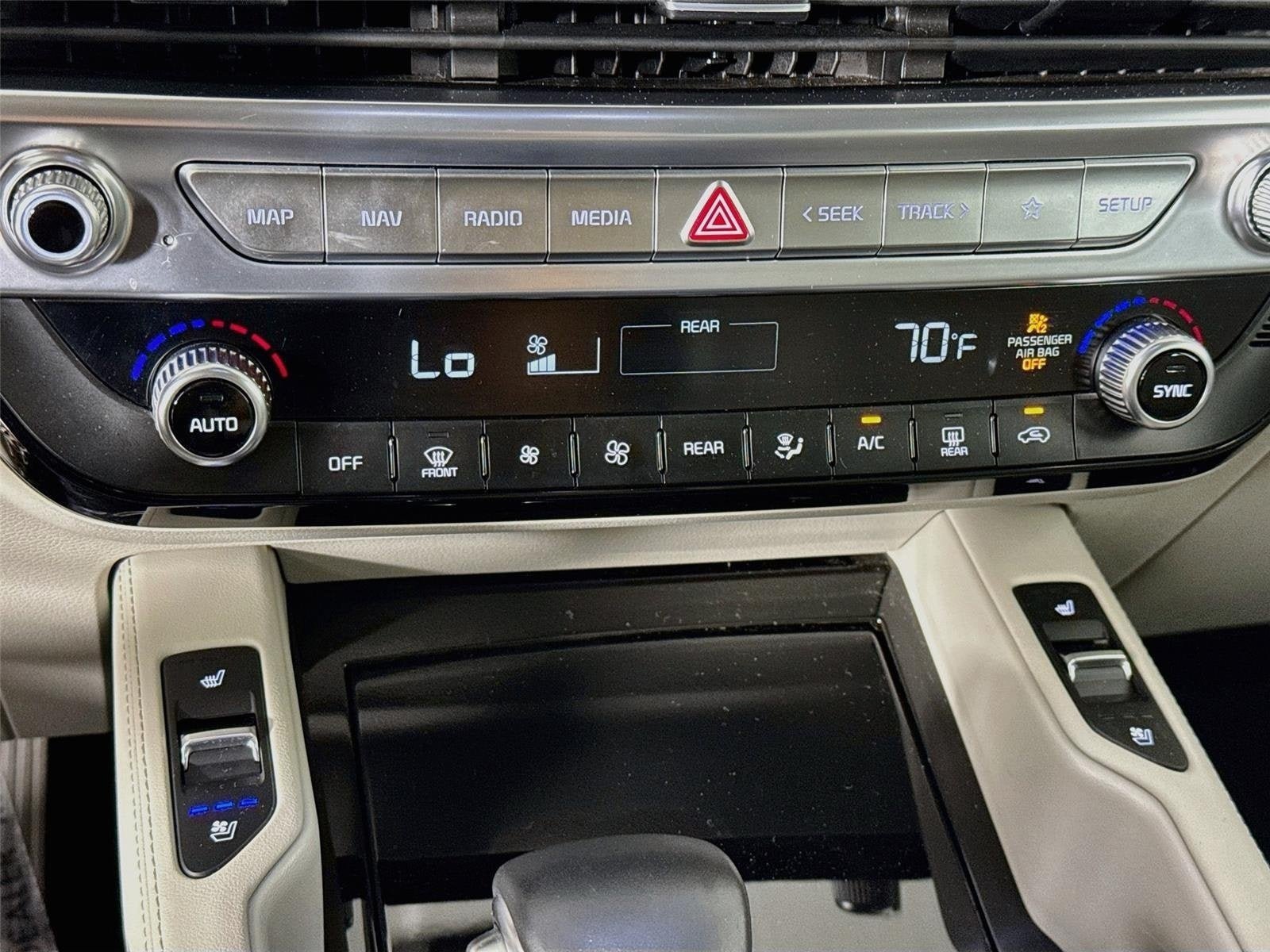 Used 2020 Kia Telluride EX w/ Towing Package FWD image 18