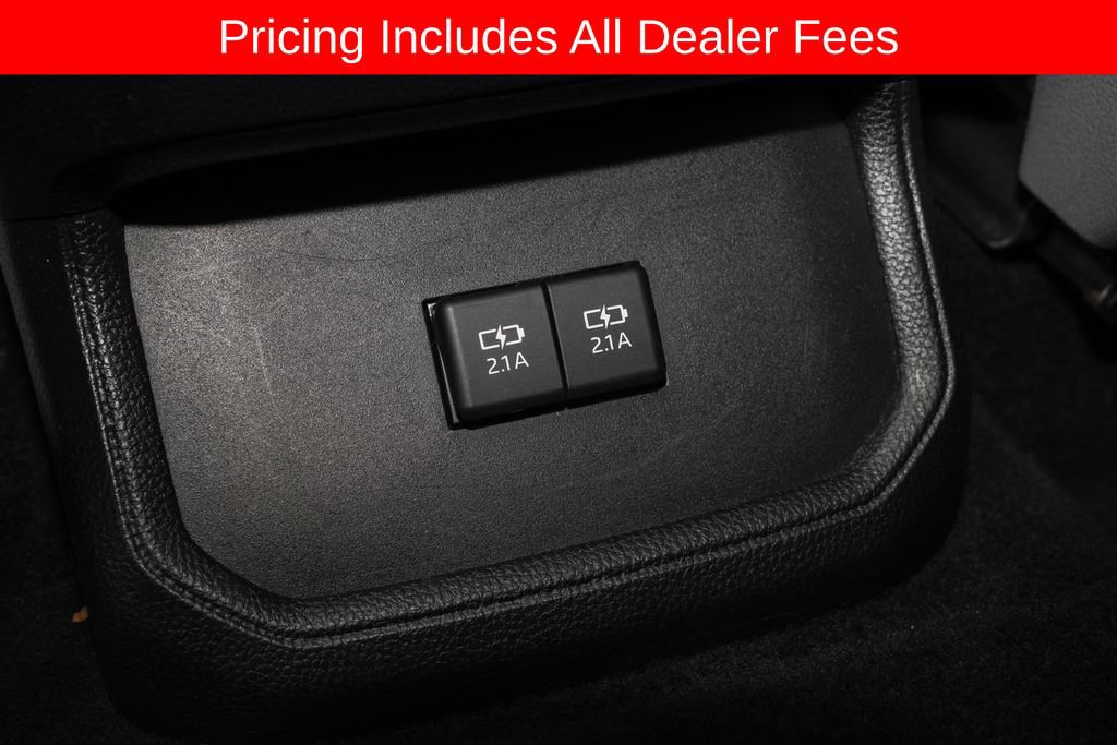 Used 2021 Toyota Highlander XLE FWD image 8