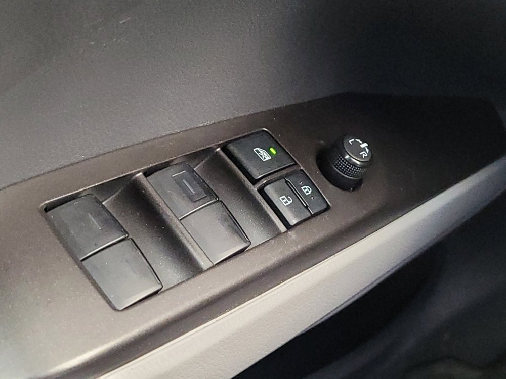 Used 2022 Toyota Camry LE image 27