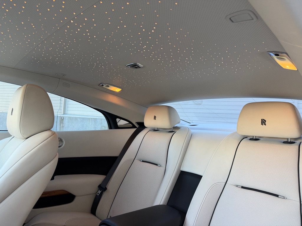 Used 2017 Rolls-Royce Wraith RWD image 27