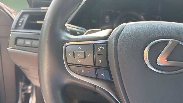 Certified 2024 Lexus ES 300h w/ Premium Package FWD image 27