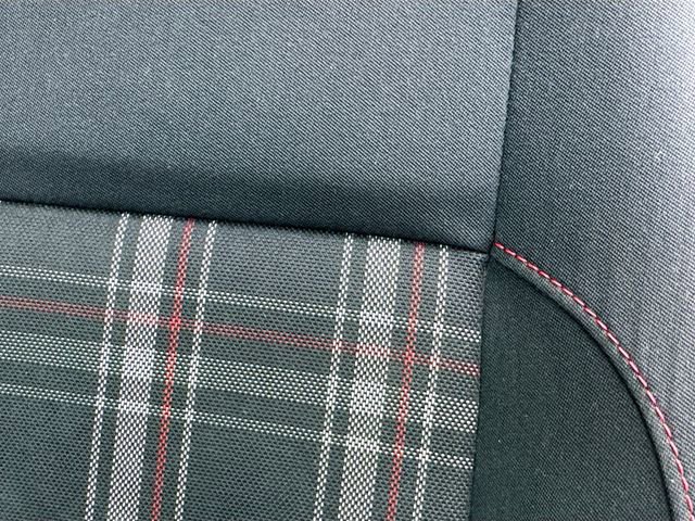 Used 2011 Volkswagen GTI 2-Door image 11