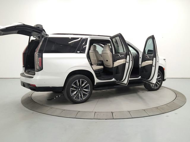 Used 2024 Cadillac Escalade Sport RWD image 15