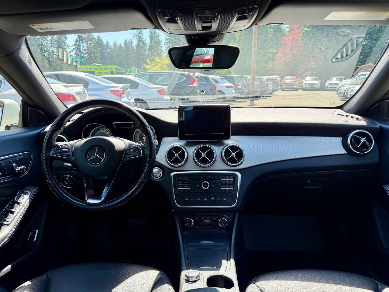 Used 2015 Mercedes-Benz CLA 250 image 16