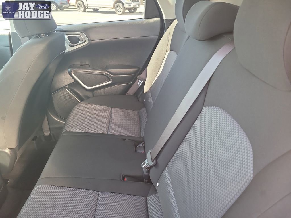 Used 2025 Kia Soul S image 28