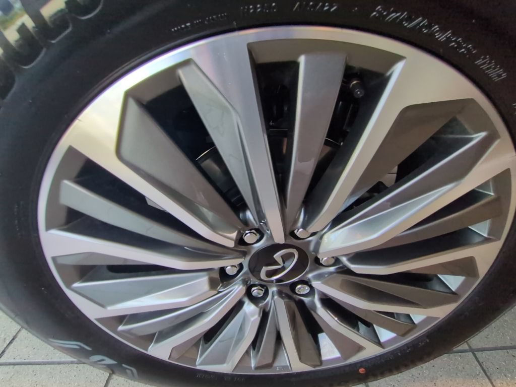 New 2027 INFINITI QX80 Luxe RWD image 32