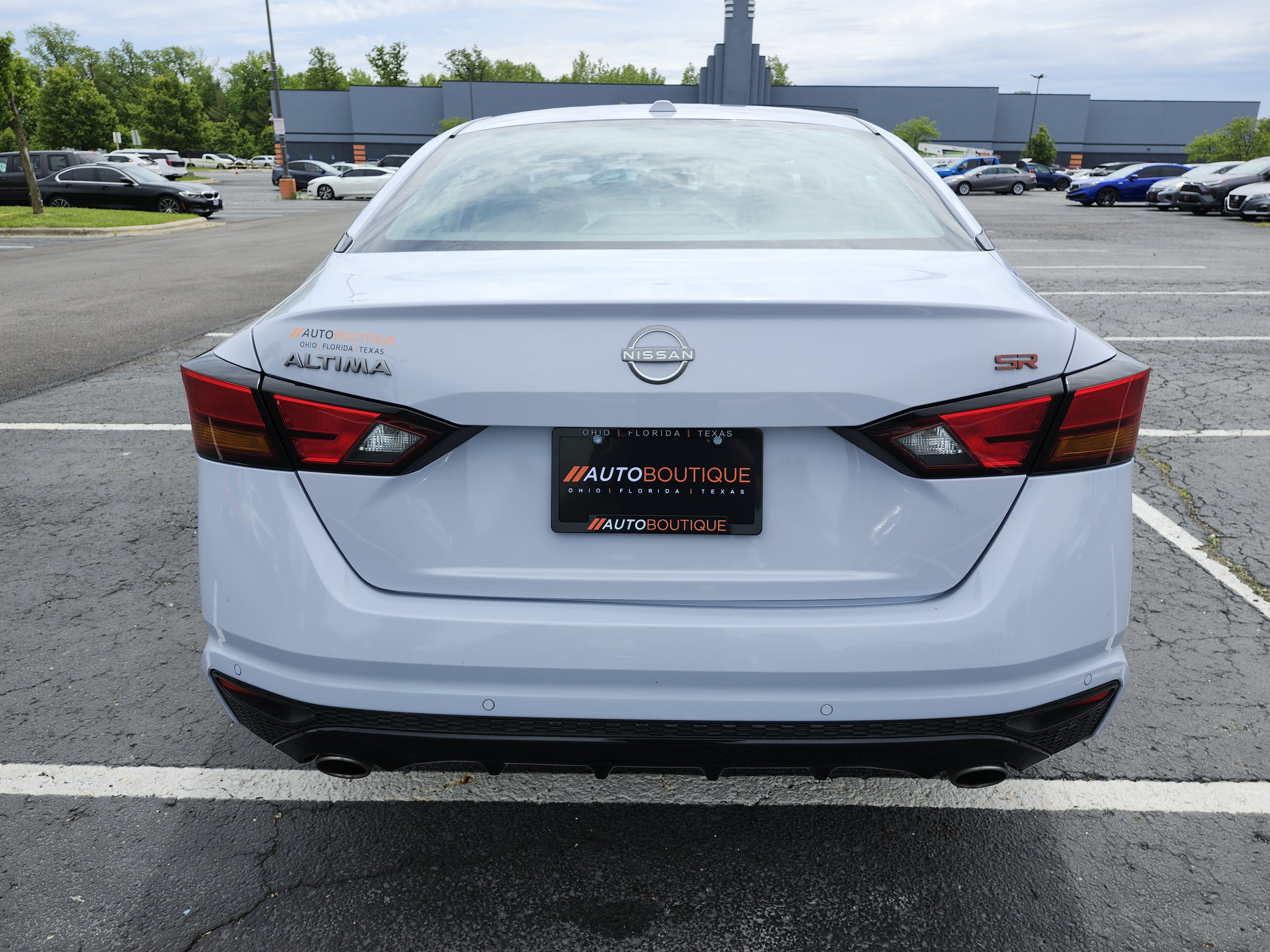 Used 2024 Nissan Altima 2.5 SR FWD image 15