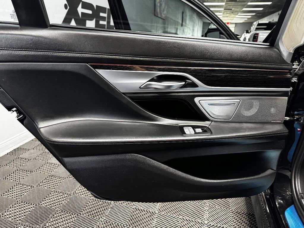 Used 2016 BMW 740i image 46