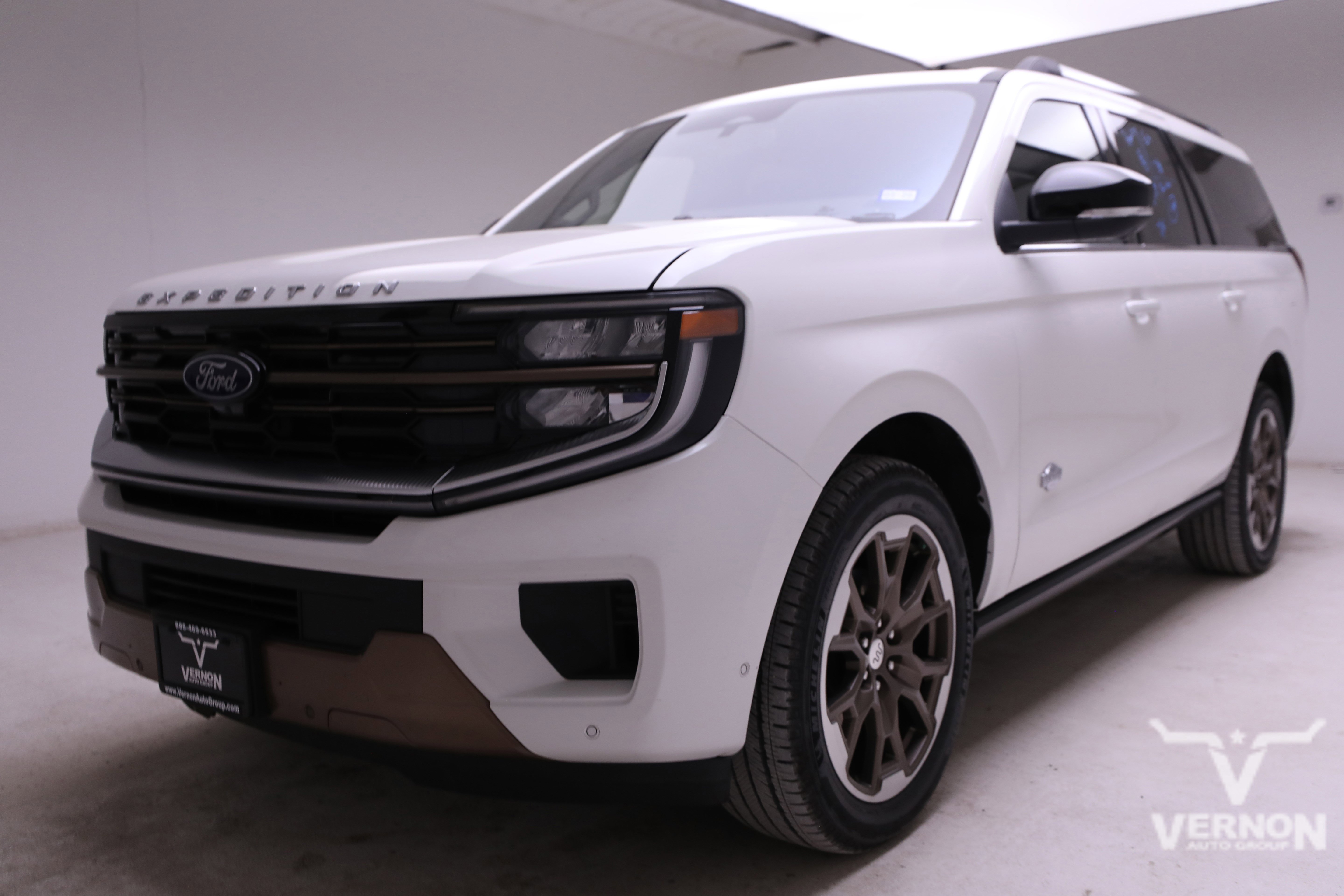 Used 2025 Ford Expedition Max King Ranch image 1