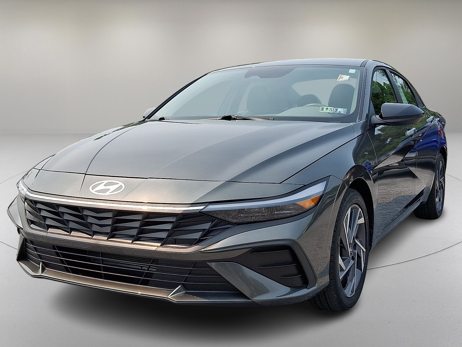 Certified 2025 Hyundai Elantra Sport FWD image 4