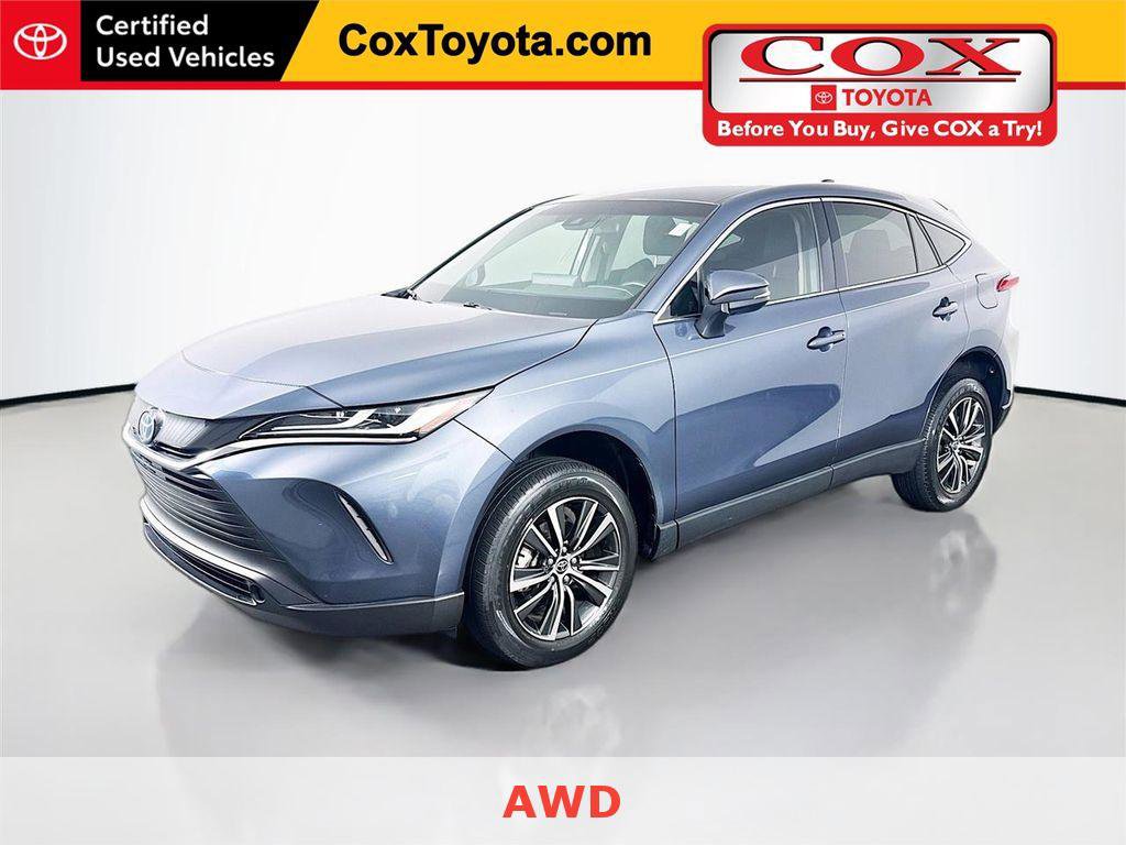 Used 2023 Toyota Venza LE AWD/4WD image 1