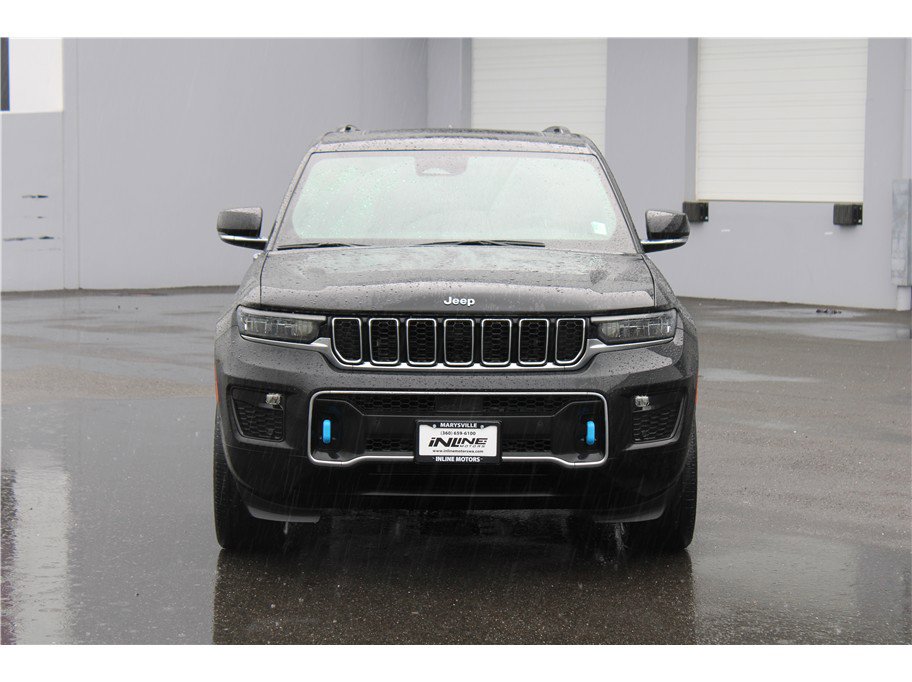 Used 2022 Jeep Grand Cherokee Overland w/ Luxury Tech Group IV AWD/4WD image 5