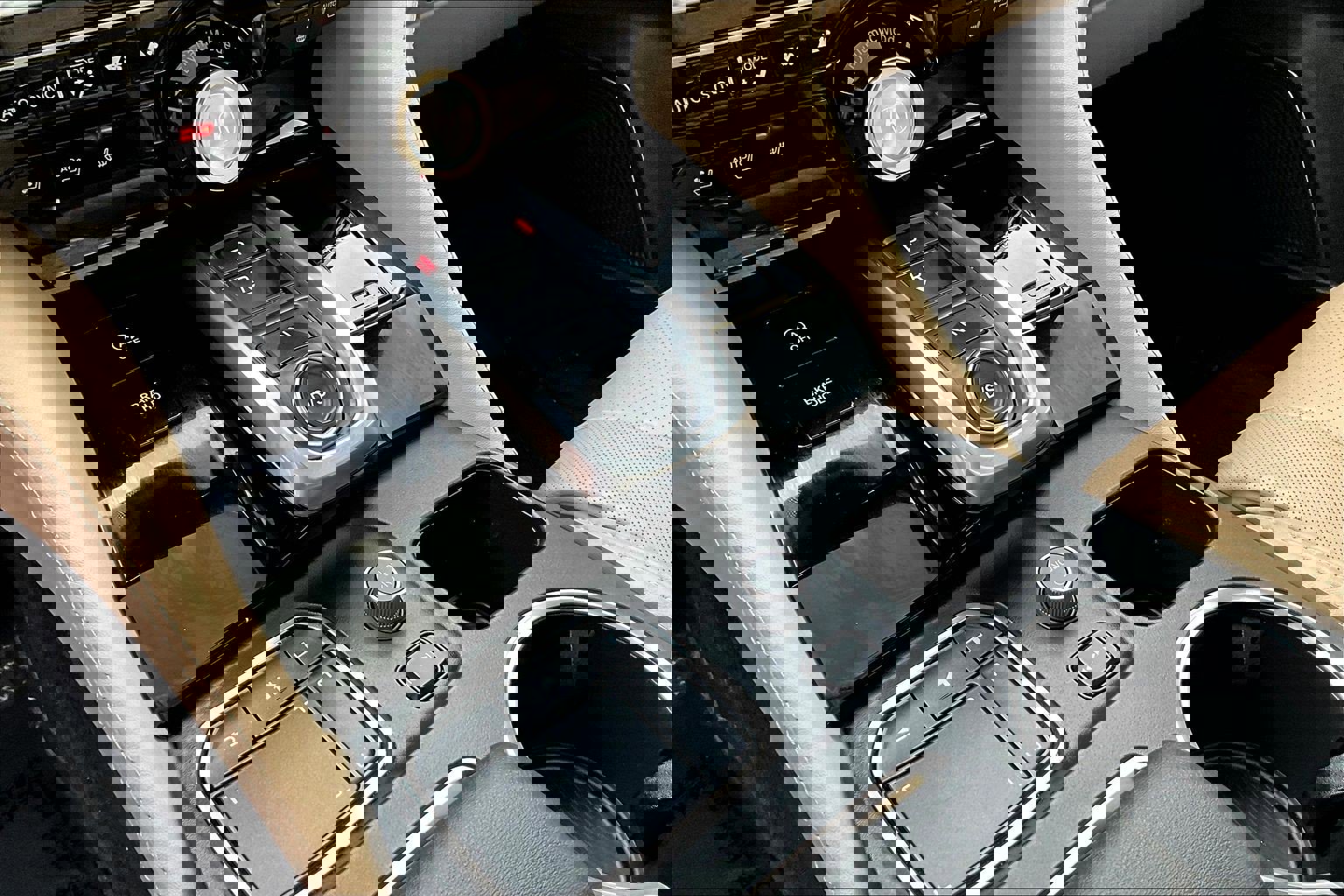 Used 2024 Acura MDX SH-AWD w/ Advance Package image 14