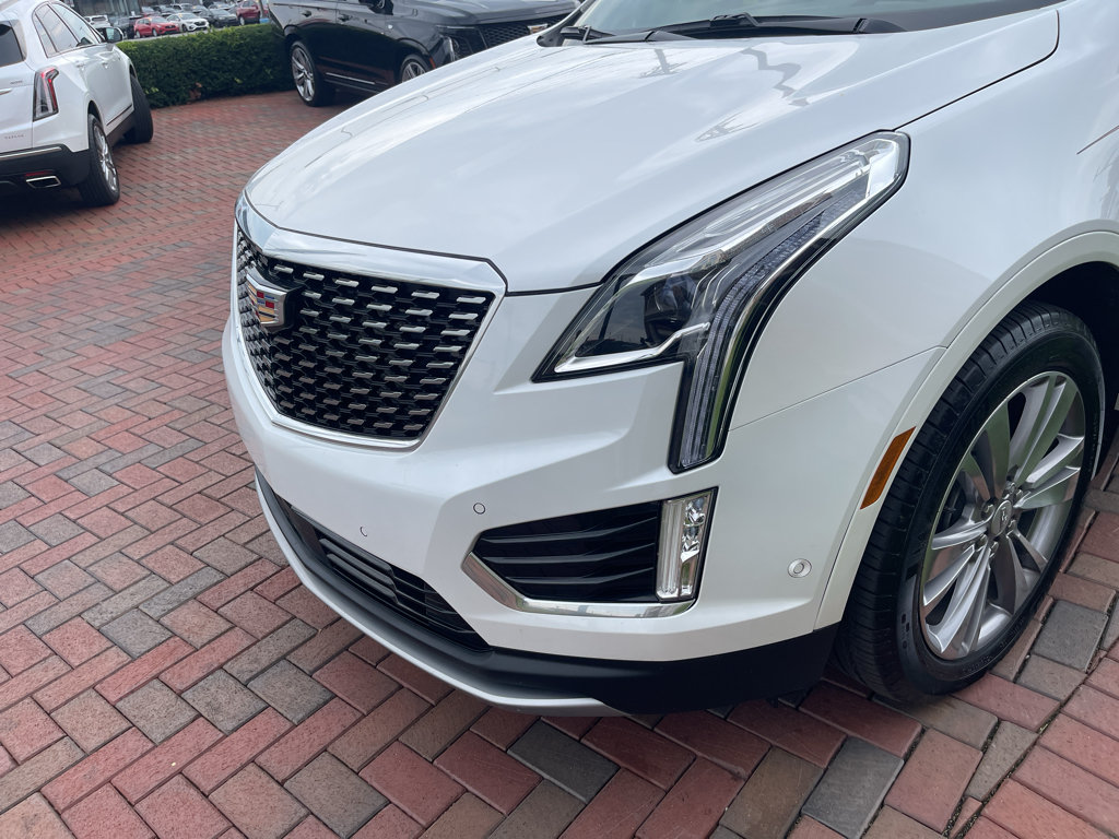 Used 2024 Cadillac XT5 Premium Luxury w/ Technology Package AWD/4WD image 2