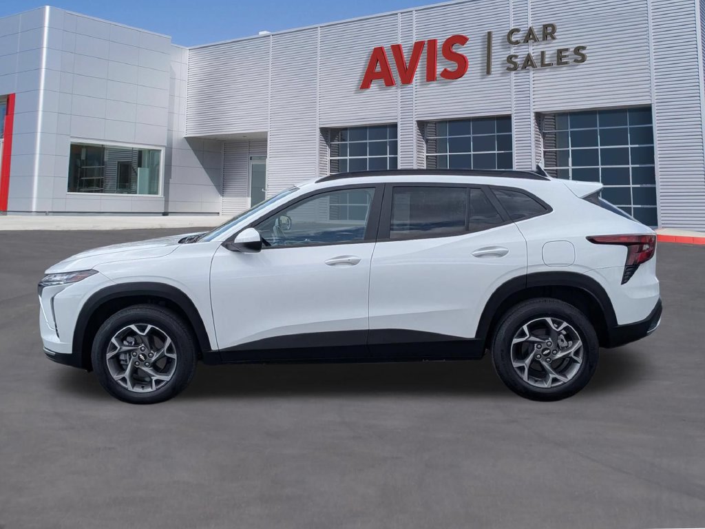 Used 2025 Chevrolet Trax LT w/ LT Convenience Package FWD image 10
