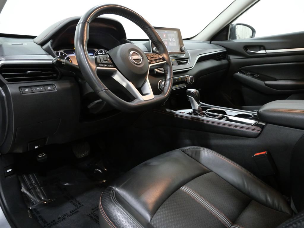 Used 2024 Nissan Altima 2.5 SR image 10