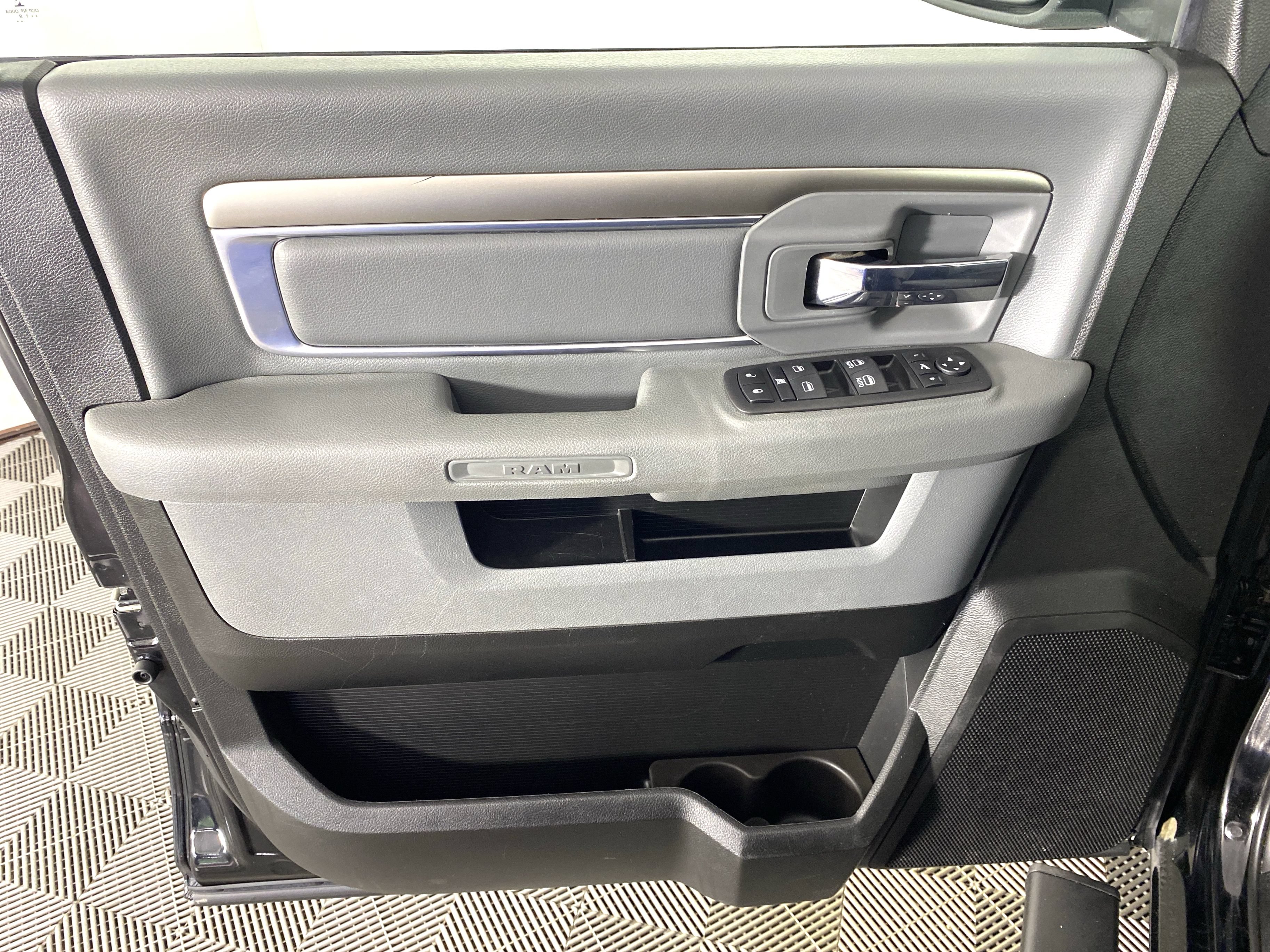 Used 2019 RAM 1500 Big Horn AWD/4WD image 13