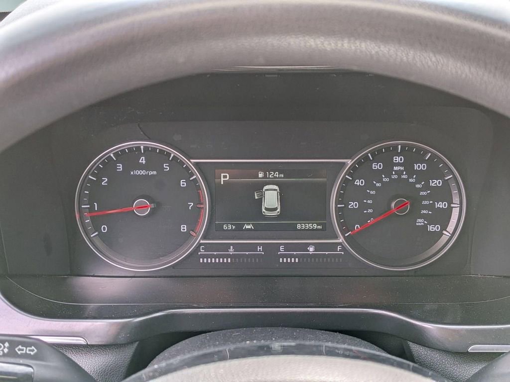 Used 2023 Kia Sorento LX image 15