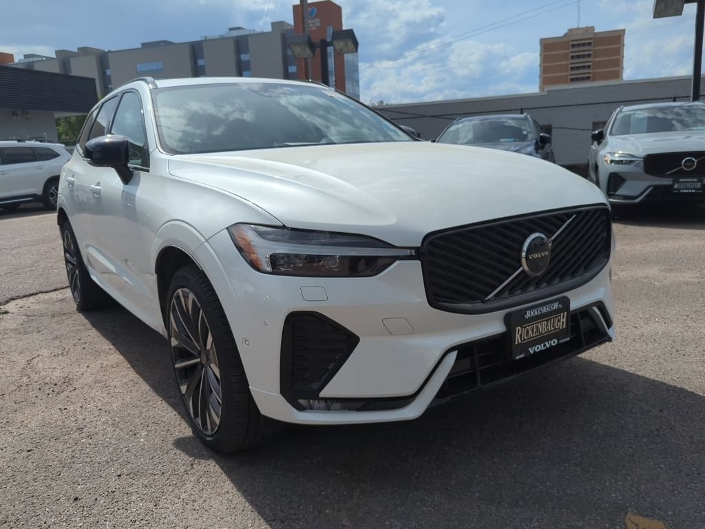 Used 2026 Volvo XC60 B5 Ultra AWD/4WD image 1