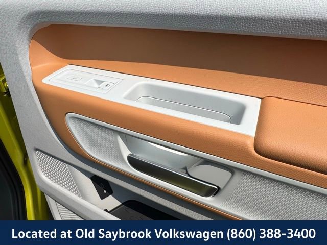 New 2025 Volkswagen ID. Buzz 1st Edition image 33