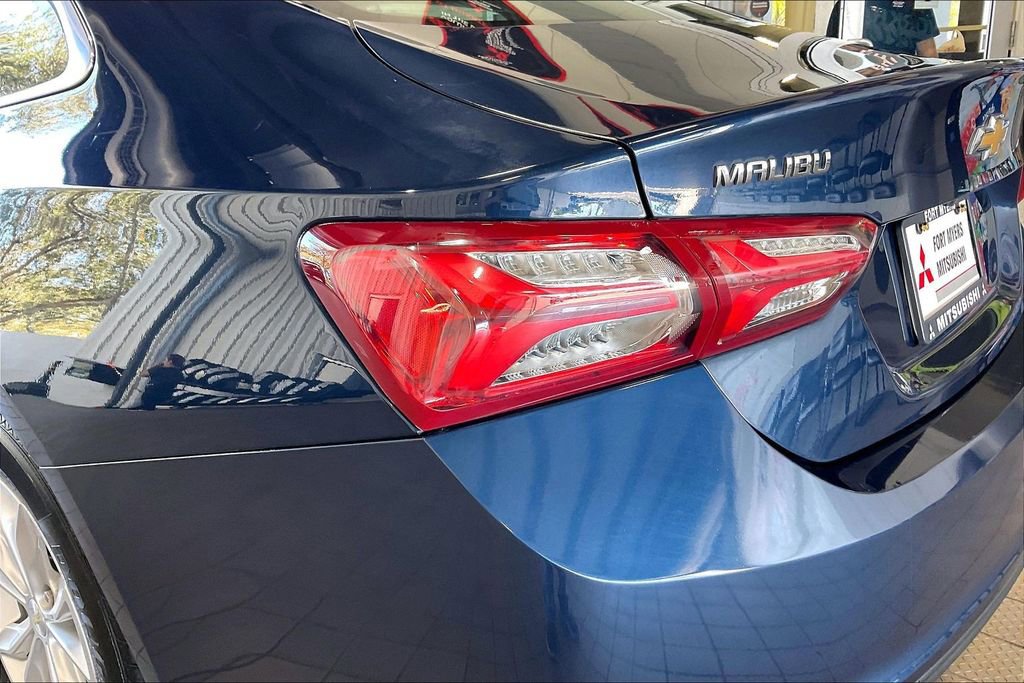 Used 2021 Chevrolet Malibu LT image 17