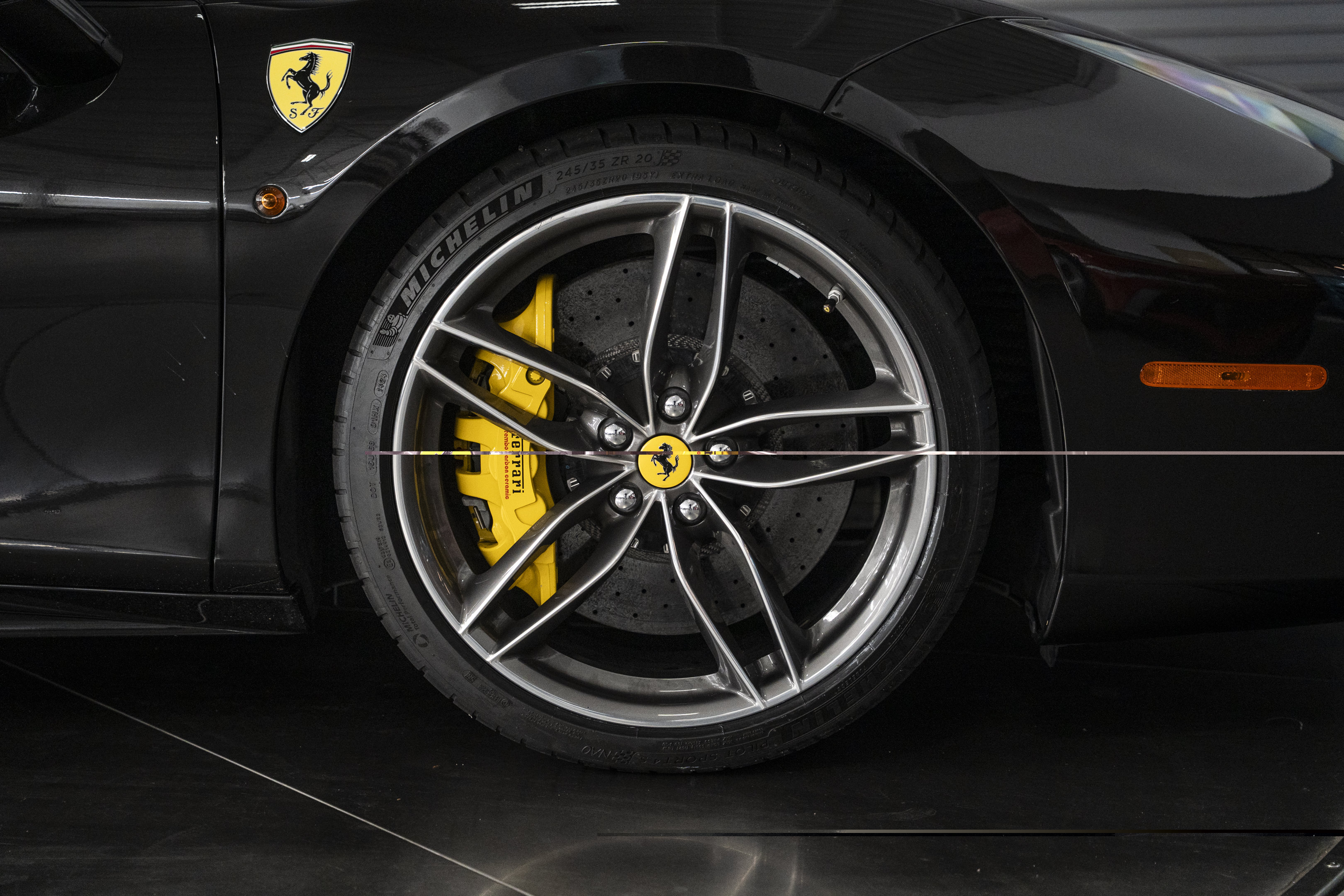 Used 2016 Ferrari 488 Spider RWD image 20