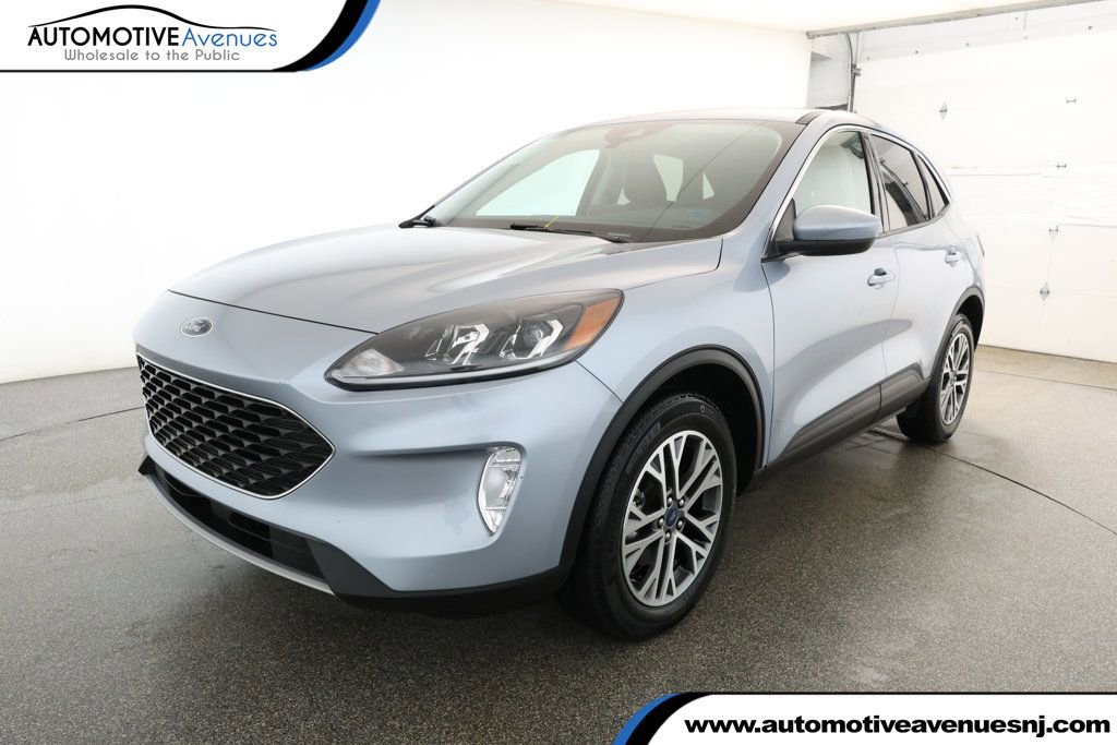 Used 2022 Ford Escape SEL w/ Technology Package