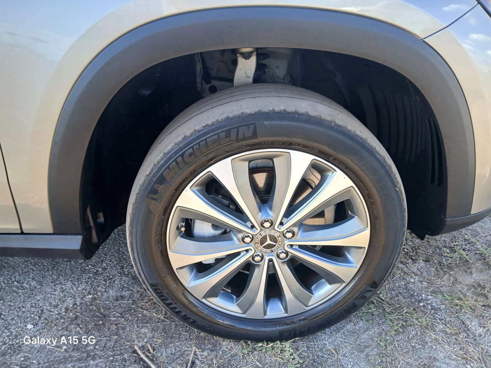 Used 2020 Mercedes-Benz GLE 350 4MATIC w/ Premium Package image 19