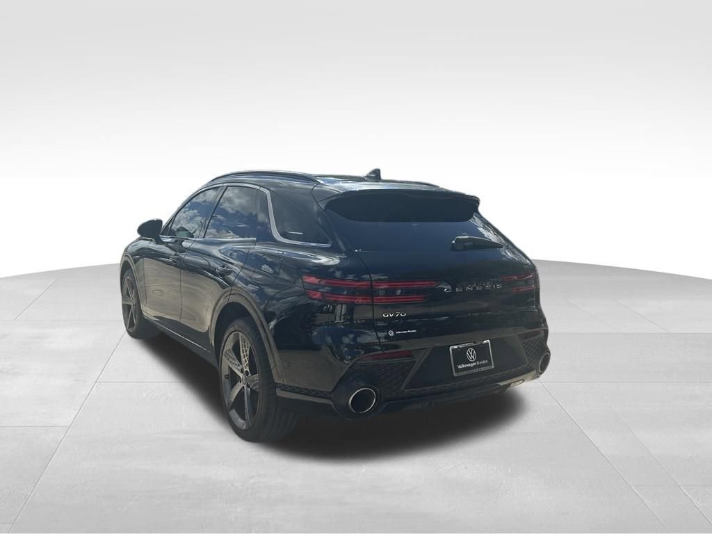 Used 2023 Genesis GV70 2.5T Sport Prestige w/ Sport Prestige Package image 3