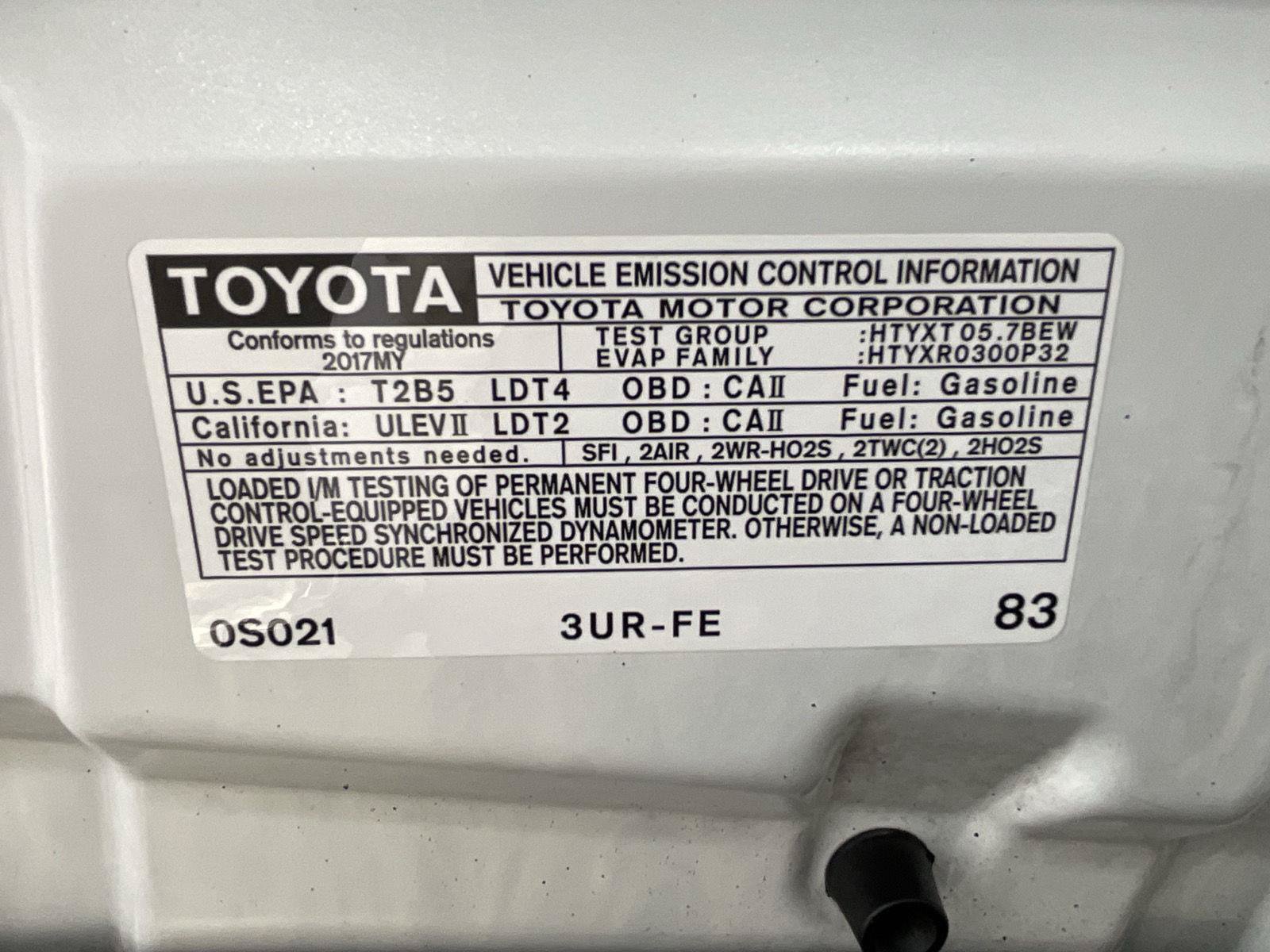 Used 2017 Toyota Tundra SR5 w/ TRD Off Road Package AWD/4WD image 26