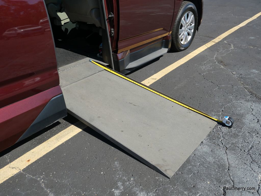 Used 2016 Honda Odyssey EX image 17