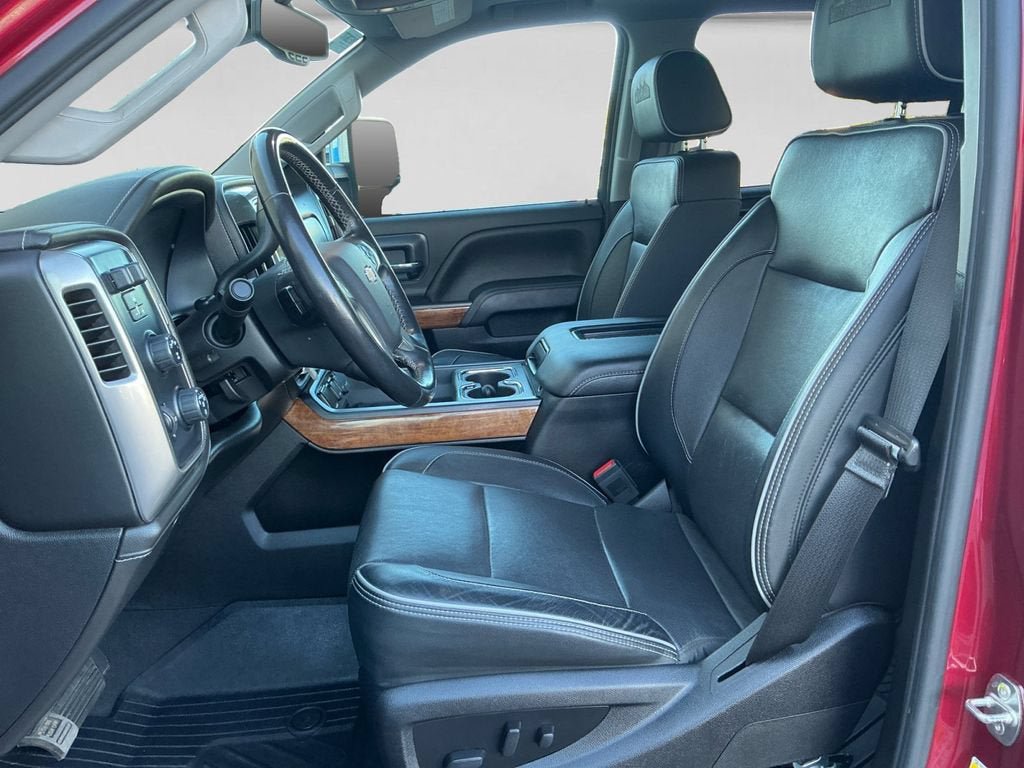 Used 2019 Chevrolet Silverado 2500 High Country w/ Duramax Plus Package AWD/4WD image 10