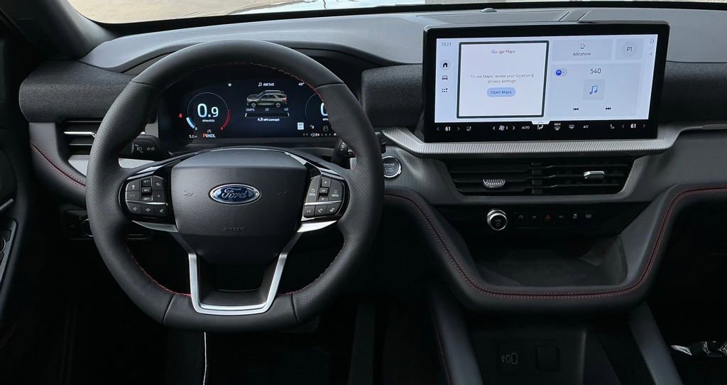 New 2026 Ford Explorer ST-Line w/ ST-Line Street Pack image 11