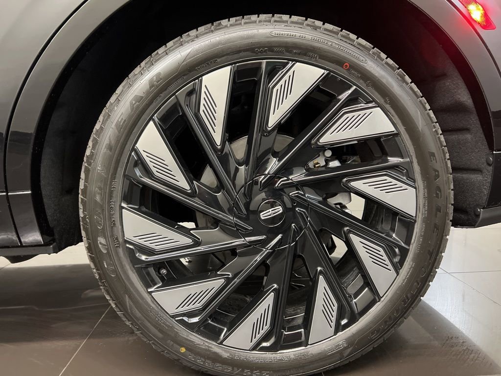 New 2026 Lincoln Nautilus Reserve w/ Jet Appearance Package AWD/4WD image 7